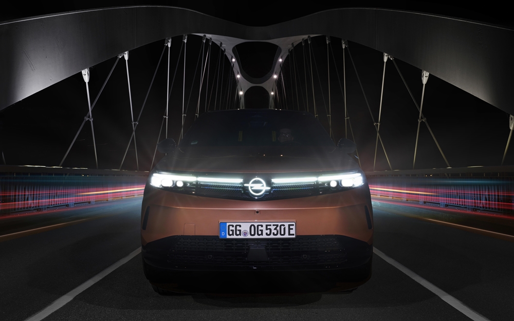 Yeni Opel Grandland Intelli-Lux HD LED® Farlarıyla 2025 DVN Ödülü’nün Sahibi Oldu!